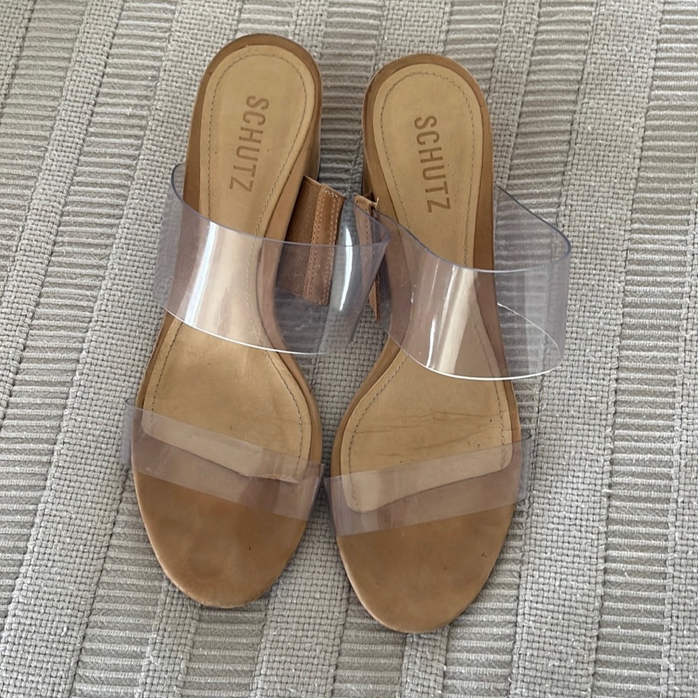 Schultz women’s shoe, size 9B